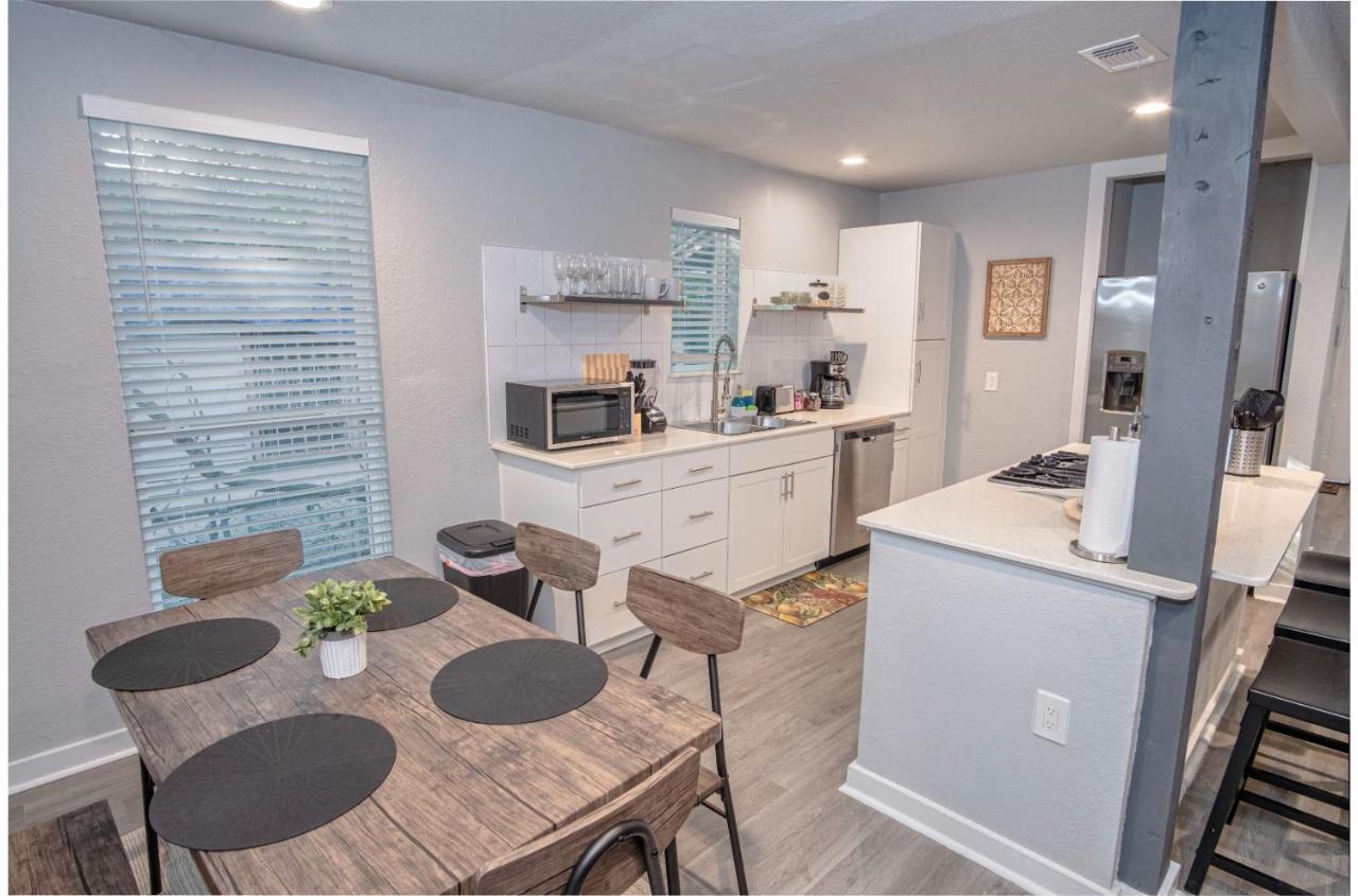 Stylish 4 Br2Ba Renovated Home Near Downtown 圣安东尼奥 外观 照片