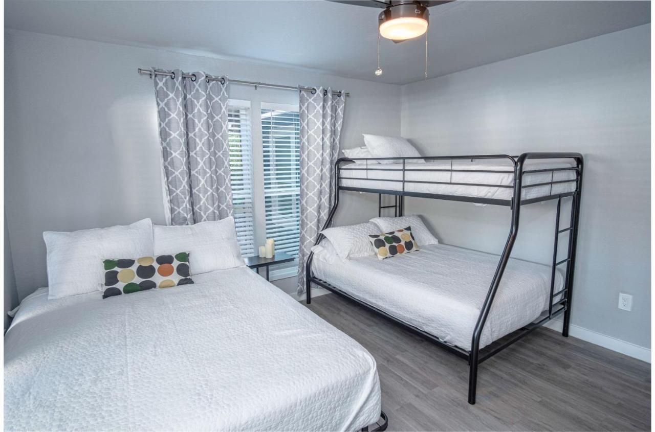 Stylish 4 Br2Ba Renovated Home Near Downtown 圣安东尼奥 外观 照片